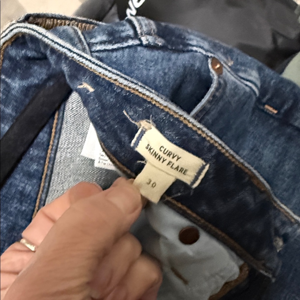 Women's madewell Blue Jeans - Picture 4 of 5